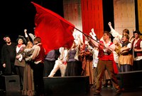 Das Theaterensemble des HOT Boje zeigt „Les Misérables“ im Marler Theater